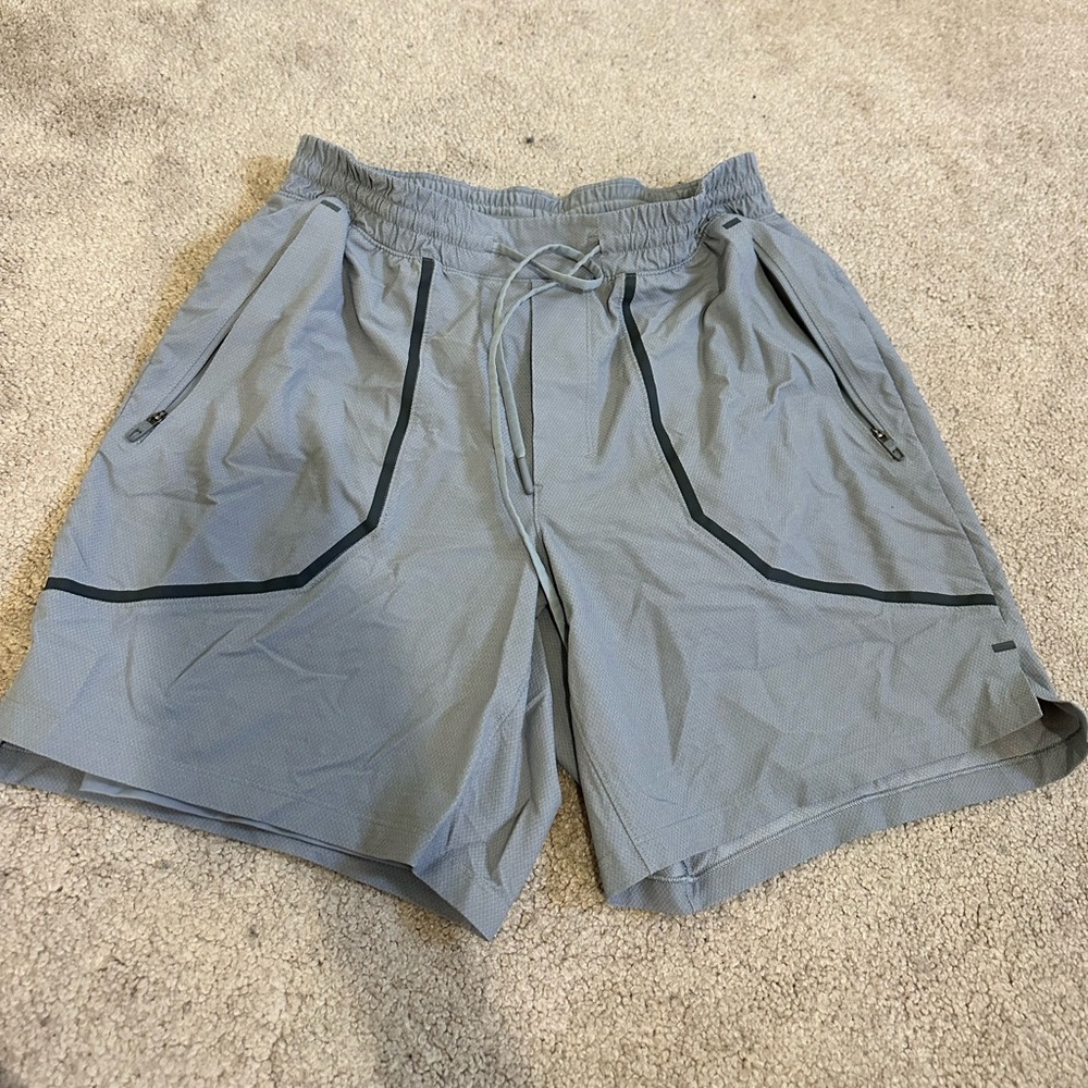 mens lululemon shorts